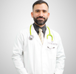 Dr. Francisco Cova