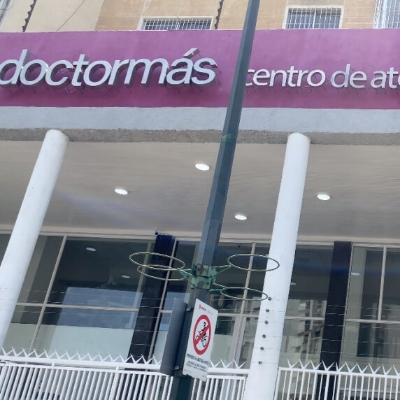 Doctormás